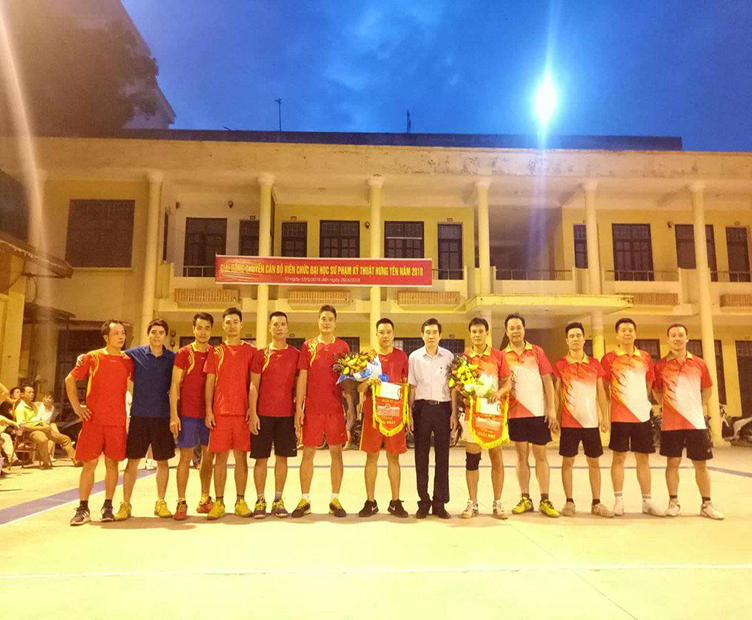 Giải bóng chuyền nam trường Đại học Sư phạm Kỹ thuật Hưng Yên năm 2018