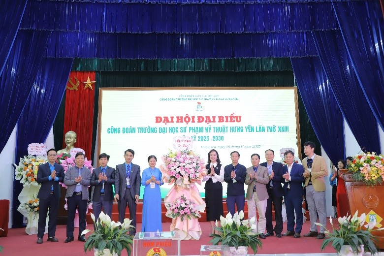 ĐẠI HỘI CÔNG ĐOÀN TRƯỜNG ĐẠI HỌC SPKT HƯNG YÊN  NHIỆM KỲ 2025 – 2030  ĐOÀN KẾT-ĐỔI MỚI-PHÁT TRIỂN VÌ SỰ VỮNG MẠNH CỦA NHÀ TRƯỜNG